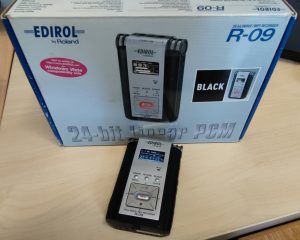 Edirol R-09 digital audio recorder